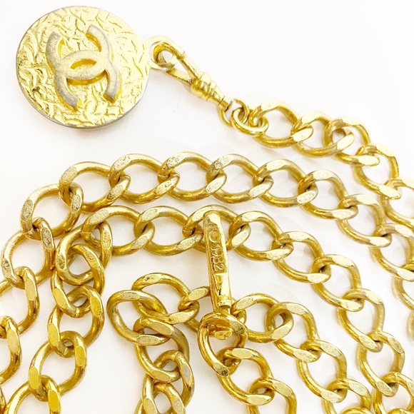 CHANEL Vintage 24k Gold Chain 1982 Belt Necklace Coco Mark Medallion & Box main image 7